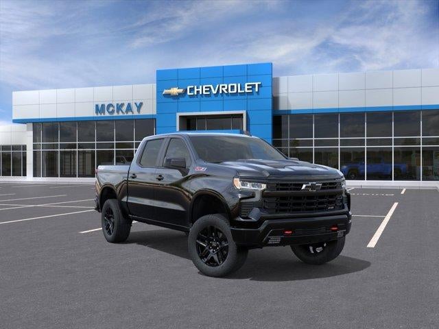 2026 Chevrolet Silverado 1500 LT Trail Boss in Black — front three-quarter view