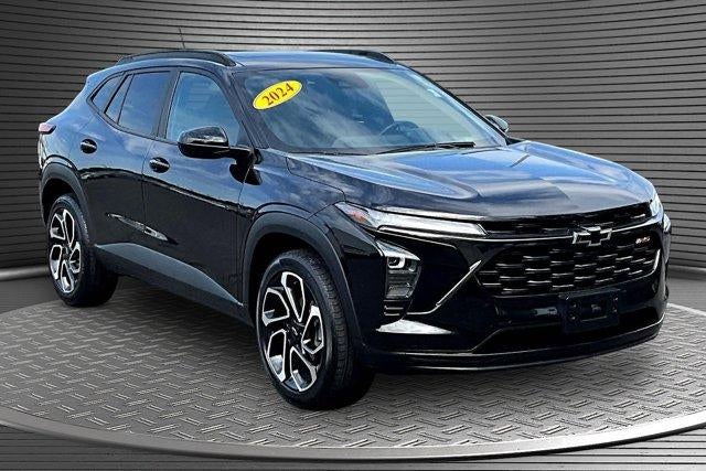 2024 Chevrolet Trax 2RS in Mosaic Black Metallic — front three-quarter view